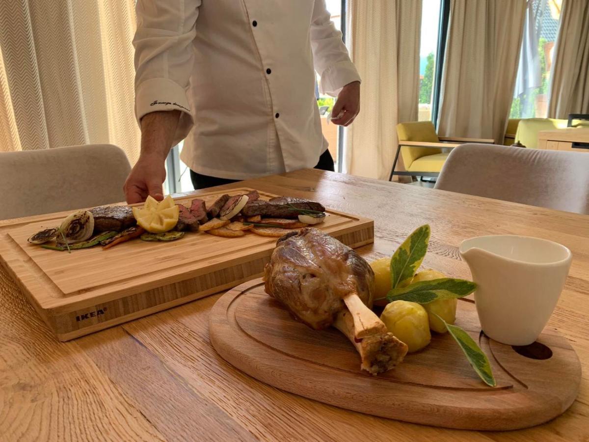 Alpina Luxury Chalets بانيا المظهر الخارجي الصورة