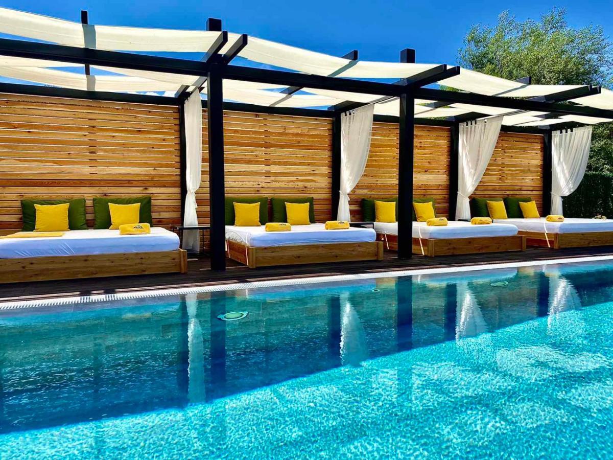 Alpina Luxury Chalets بانيا المظهر الخارجي الصورة